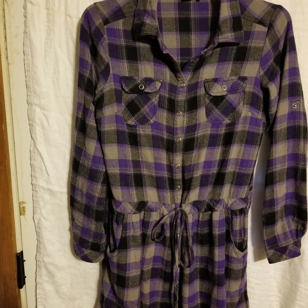 Large 19" pit to pit 25" long